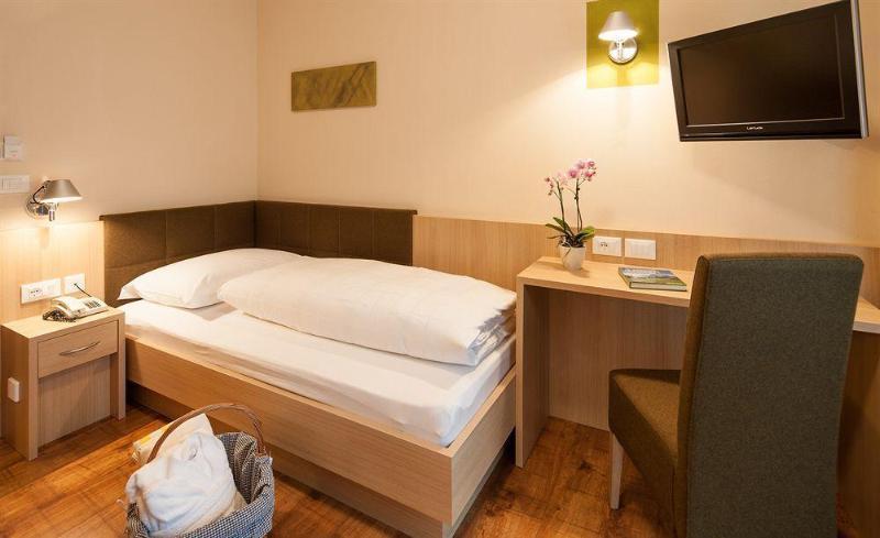 Hilburger Hotel Schenna Dış mekan fotoğraf