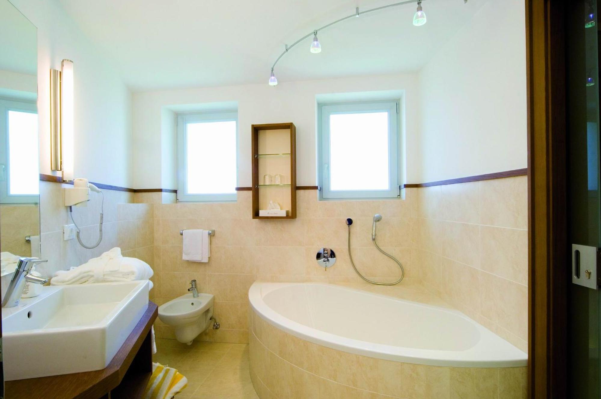 Hilburger Hotel Schenna Dış mekan fotoğraf